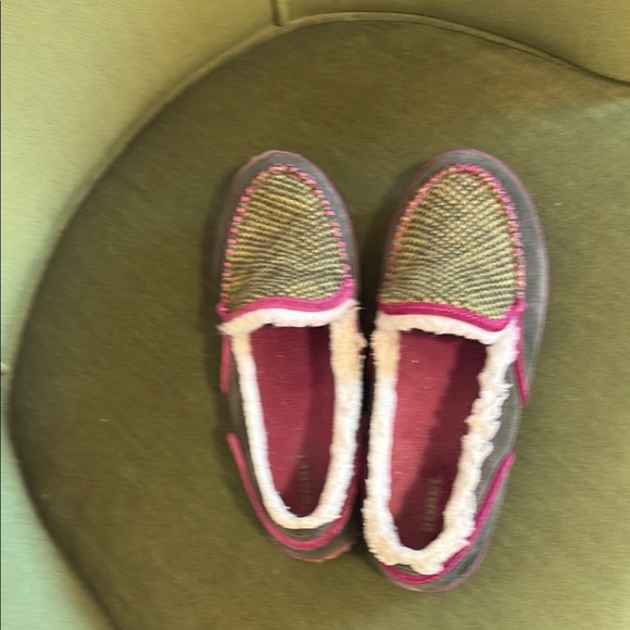 Sorel Women's Moccasins - Pink and Green - Picture 5 of 8